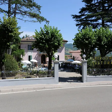 Nappini Szálloda Lizzano in Belvedere