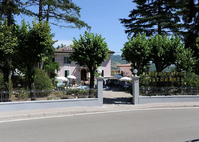 Nappini Szálloda Lizzano in Belvedere